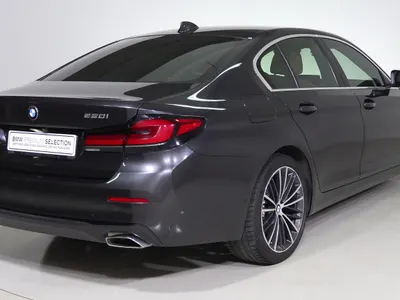 2023 BMW 5 Series 520i