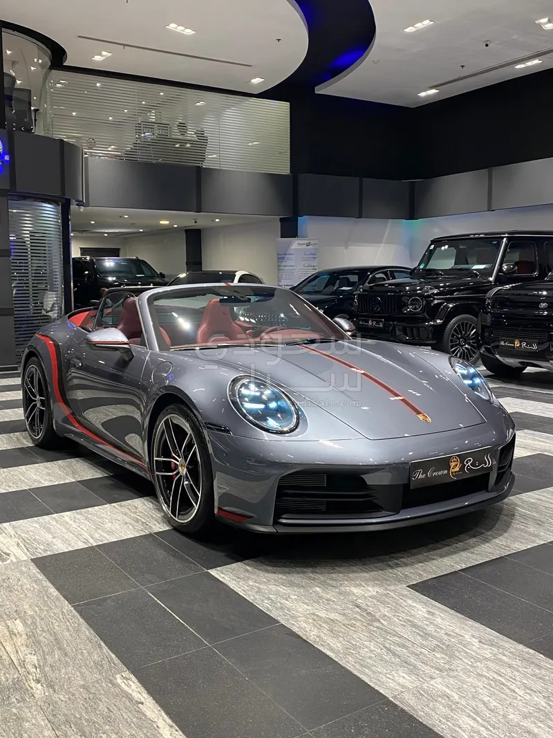 2025 Porsche 911 Carrera Cabriolet