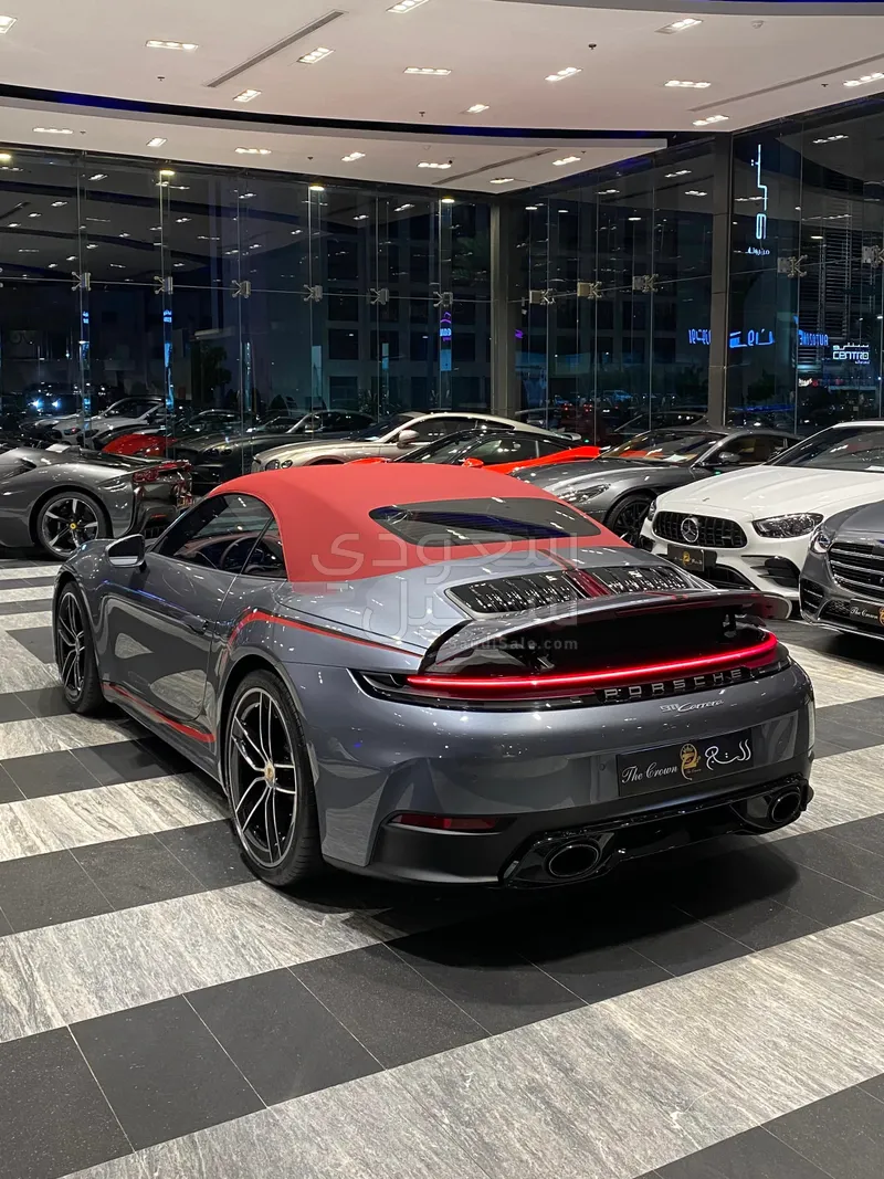 2025 Porsche 911 Carrera Cabriolet