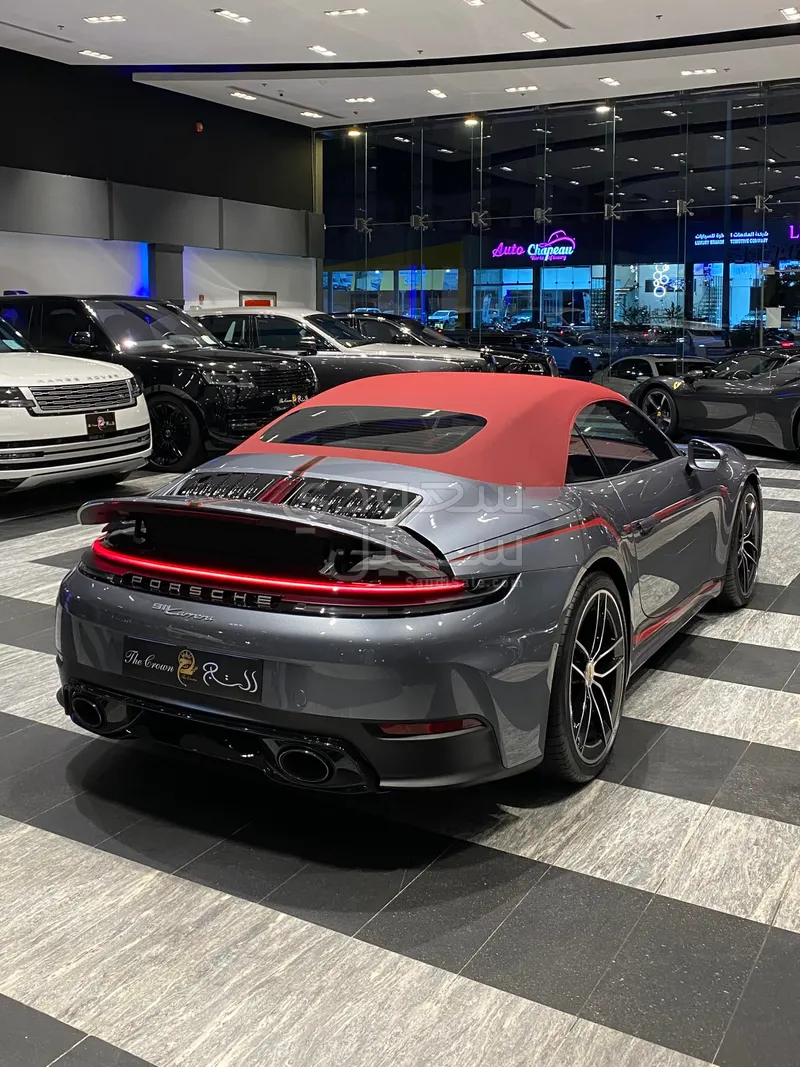 2025 Porsche 911 Carrera Cabriolet
