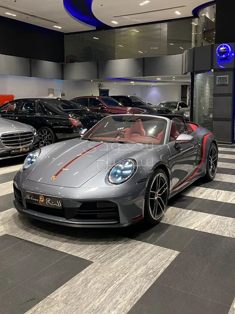 2025 Porsche 911 Carrera Cabriolet
