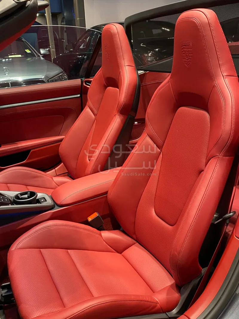 2025 Porsche 911 Carrera Cabriolet