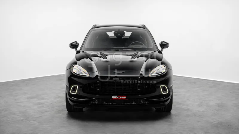 2021 استون مارتن دي بي اكس 550
