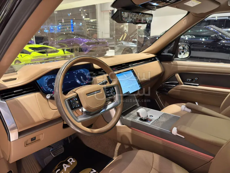 2024 Land Rover Range Rover SV Autobiography