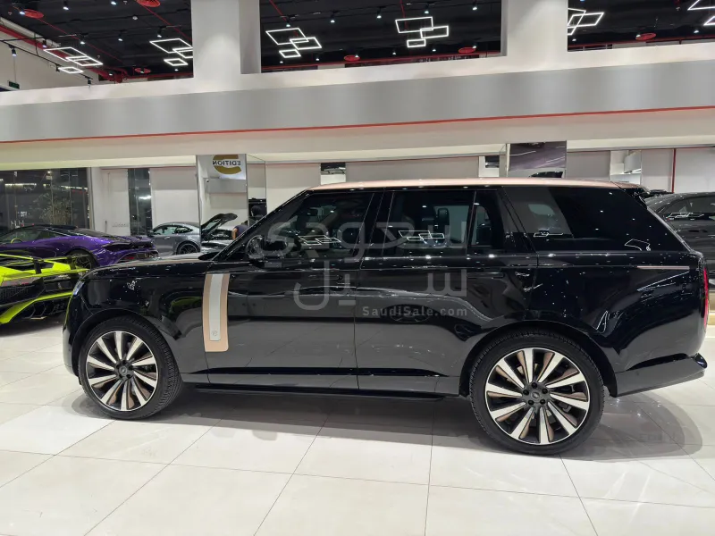 2024 Land Rover Range Rover SV Autobiography