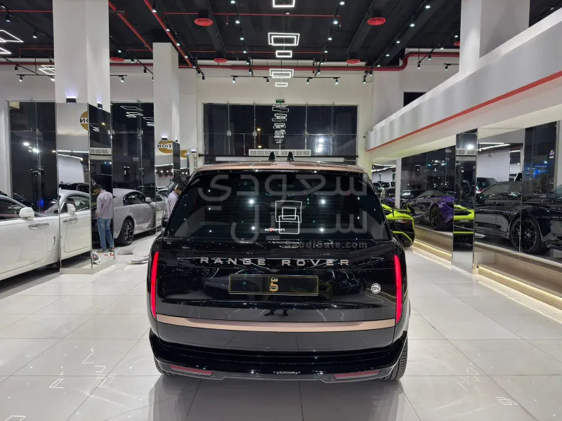 2024 Land Rover Range Rover SV Autobiography