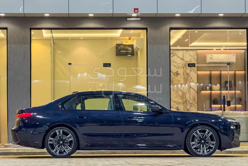 2026 BMW 7 Series 735i