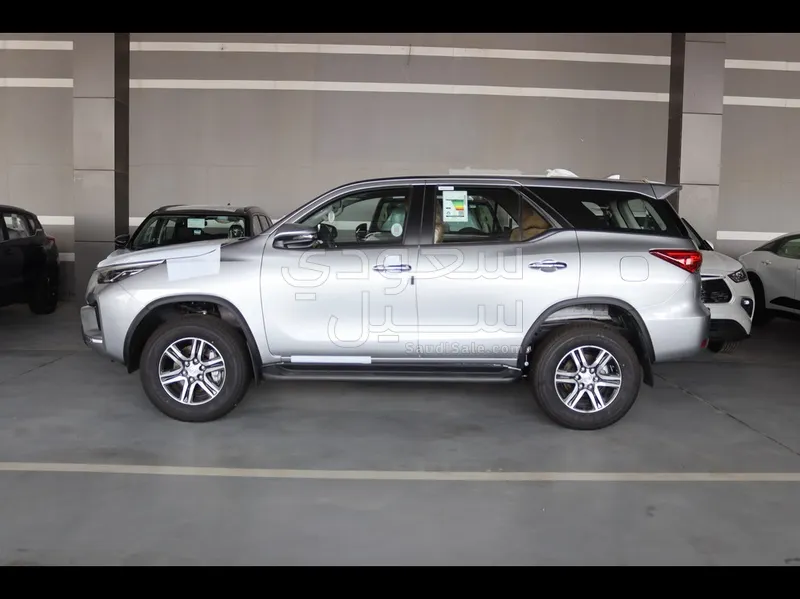 2025 Toyota Fortuner GX