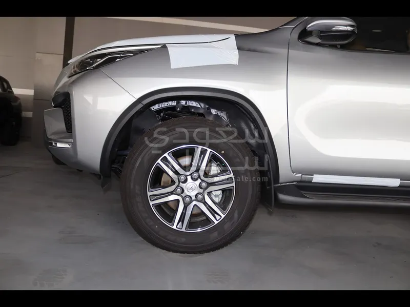 2025 Toyota Fortuner GX