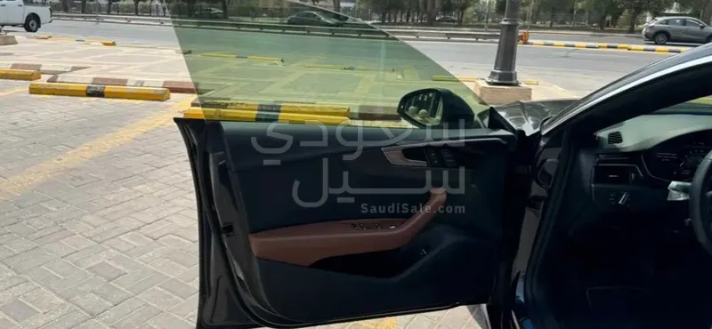 2023 اودي اي 5 40 تي اف اس اي