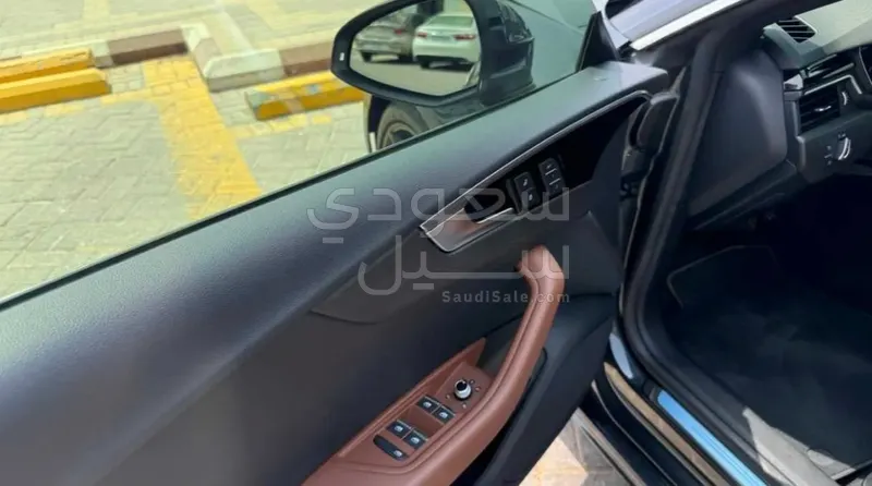 2023 اودي اي 5 40 تي اف اس اي