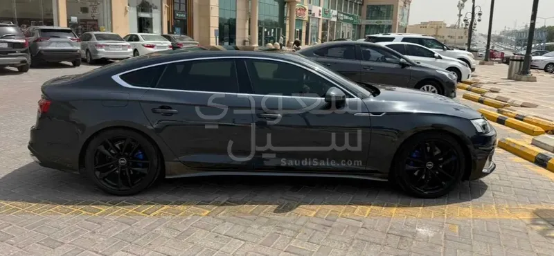 2023 اودي اي 5 40 تي اف اس اي