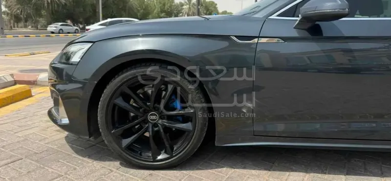 2023 اودي اي 5 40 تي اف اس اي