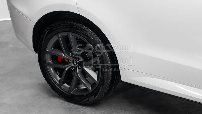2024 Land Rover Range Rover Sport SE