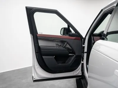 2024 Land Rover Range Rover Sport SE
