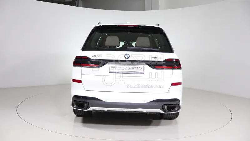 2024 BMW X Series 5 M