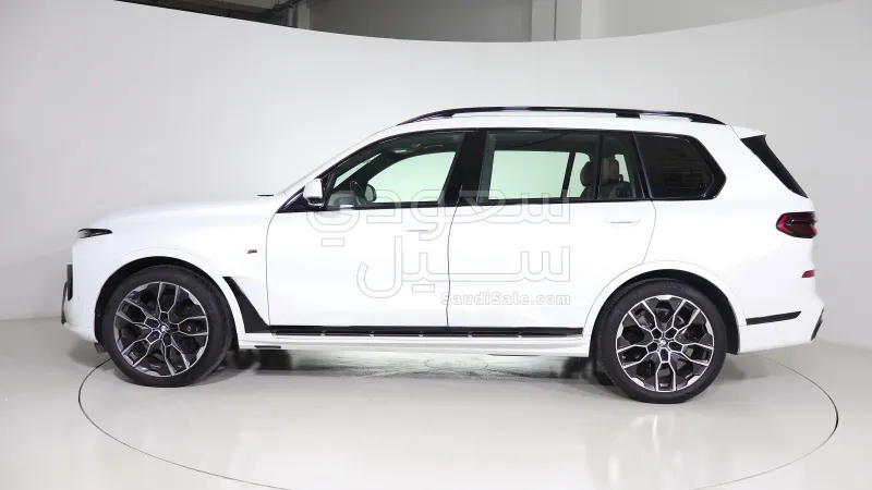 2024 BMW X Series 5 M