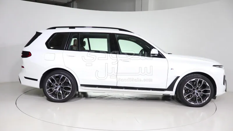 2024 BMW X Series 5 M