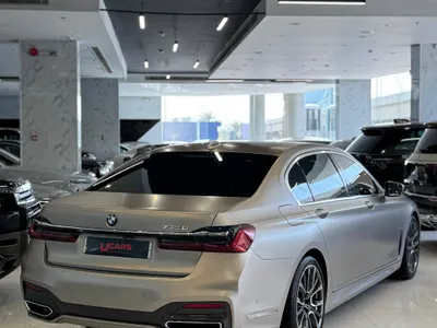 2020 بي ام دبليو الفئة السابعة 730 إل أي