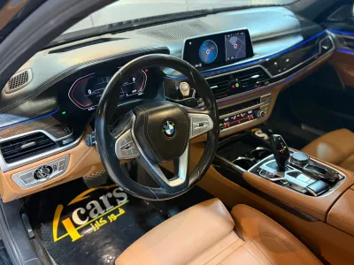 2020 بي ام دبليو الفئة السابعة 730 إل أي