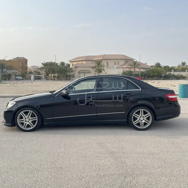 2011 Mercedes-Benz E 300