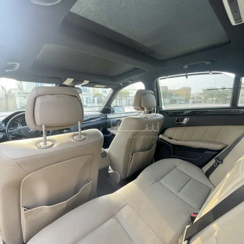 2011 Mercedes-Benz E 300