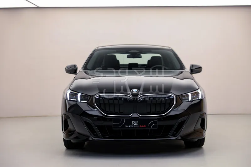 2026 BMW 5 Series 520i