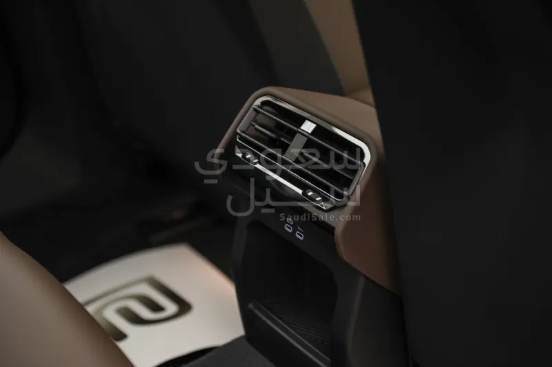 2026 BMW 5 Series 520i