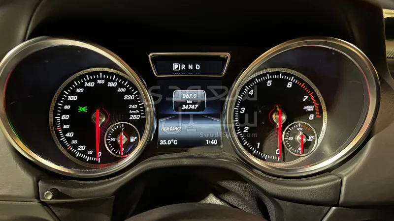 2017 مرسيدس - بنز جي 500 4×4