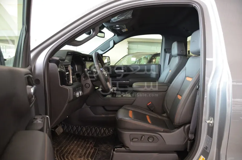 2024 GMC Sierra AT 4