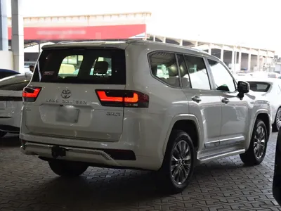 2023 Toyota Land Cruiser GXR 4