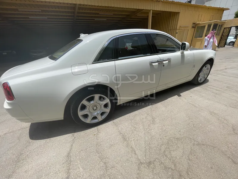 2012 رولز رويس قوست