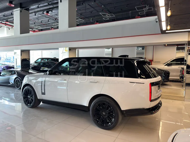 2023 لاند روفر رينج روفر اتش اس اي