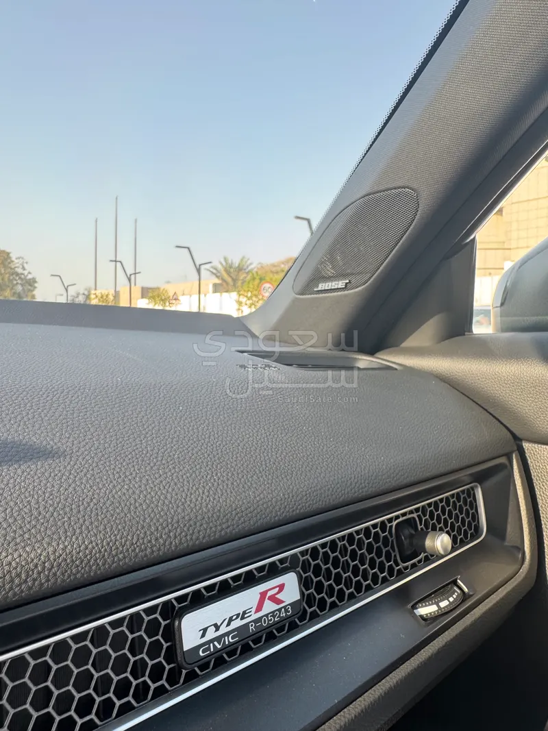 2023 هوندا سيفيك تايب ار