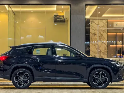 2025 MG MG 1