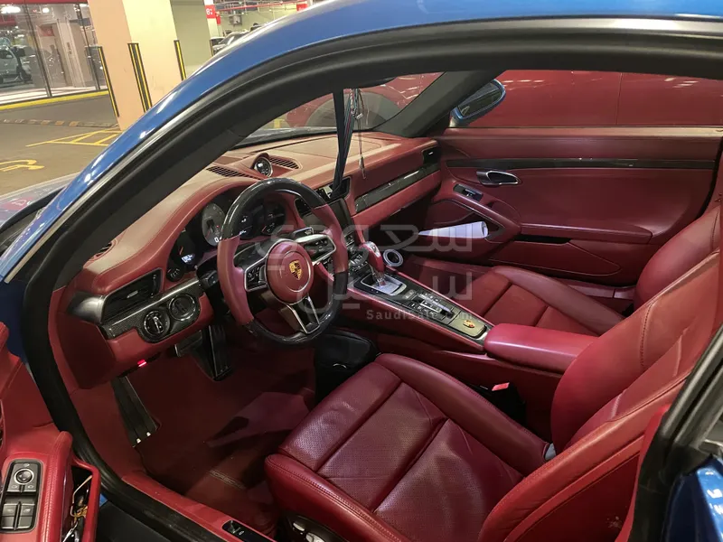 2016 بورش 911 كاريرا اس