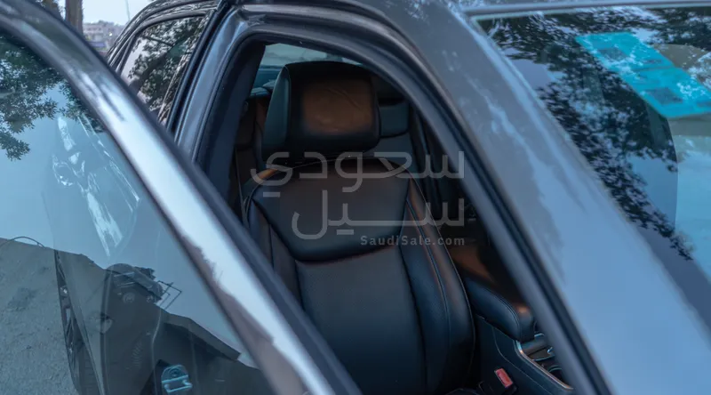 2012 كرايسلر 300 سي