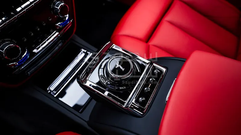 2024 Rolls-Royce Phantom