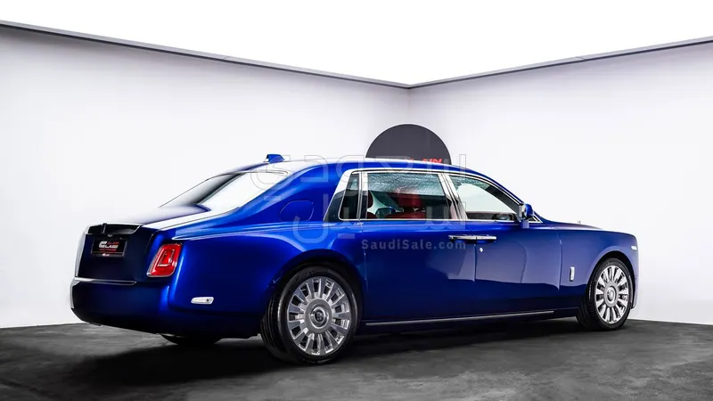 2024 Rolls-Royce Phantom