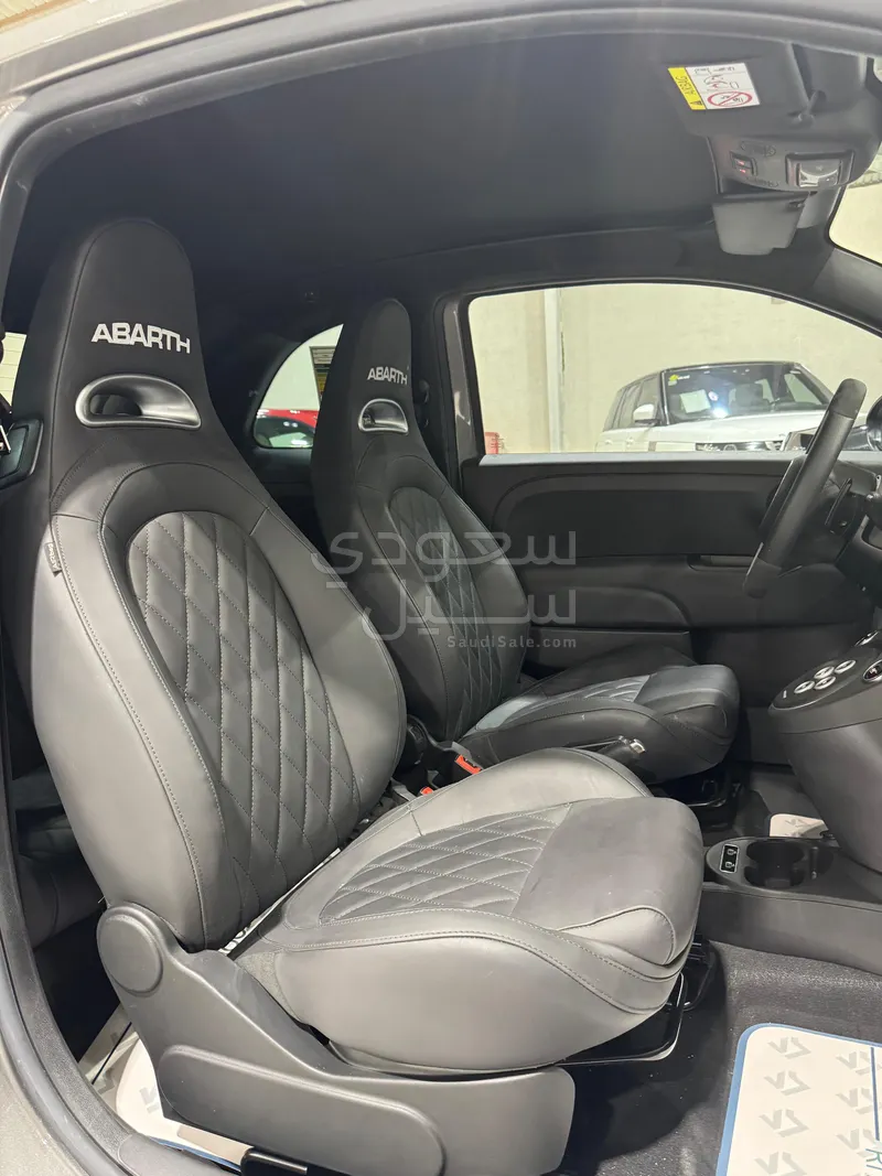 2024 Fiat Abarth 695 turismo