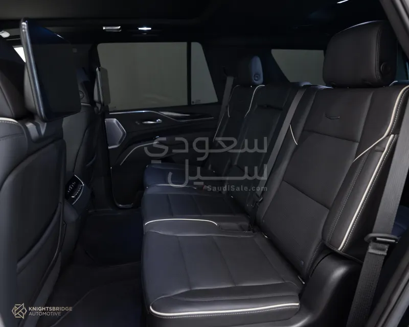2022 كاديلاك اسكاليد بلاتينيوم