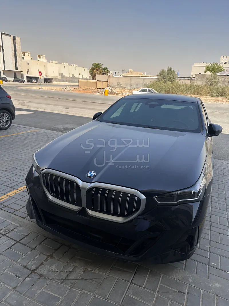 2024 BMW 5 Series 520i Mkit