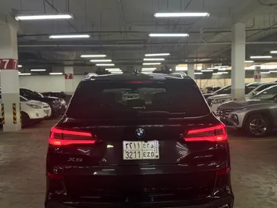 2021 بي ام دبليو الفئة اكس 5
