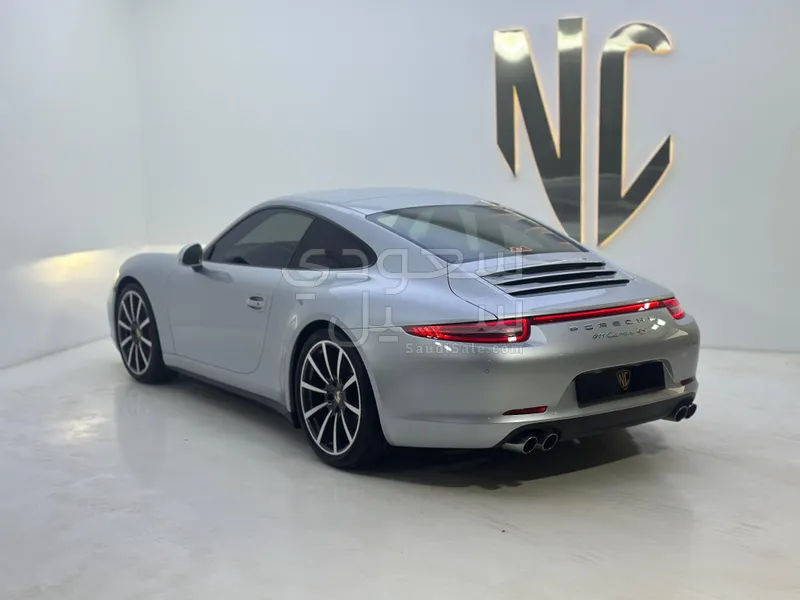2014 بورش 911 كاريرا 4 اس