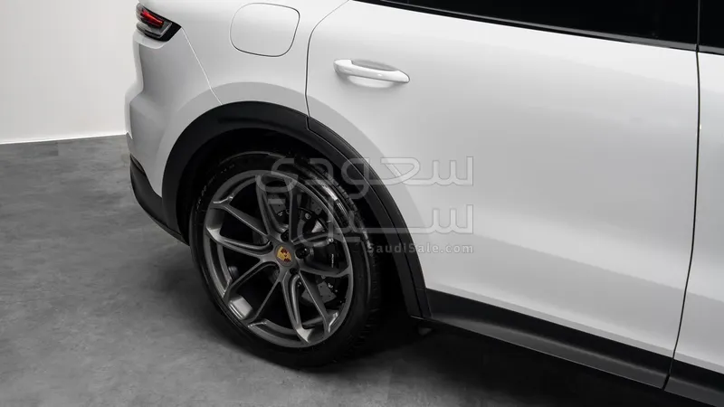2024 Porsche Cayenne Turbo GT