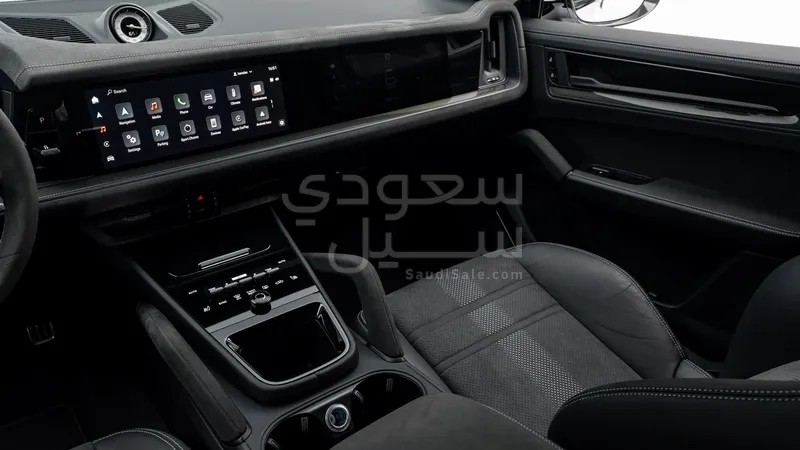 2024 Porsche Cayenne Turbo GT