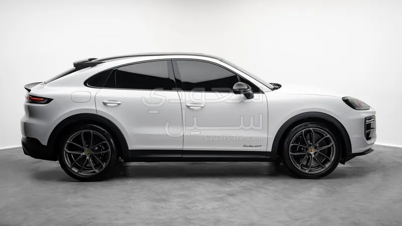 2024 Porsche Cayenne Turbo GT