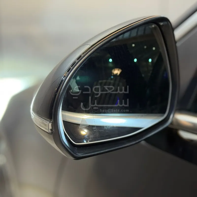 2024 مرسيدس - بنز سي 200 أي إم جي