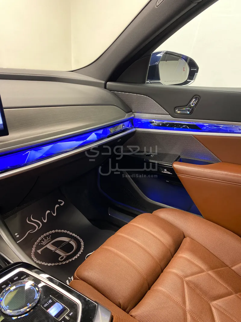2023 بي ام دبليو الفئة السابعة 735أي