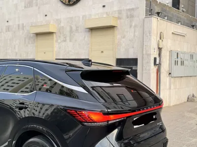 2023 لكزس أر إكس 350 إف
